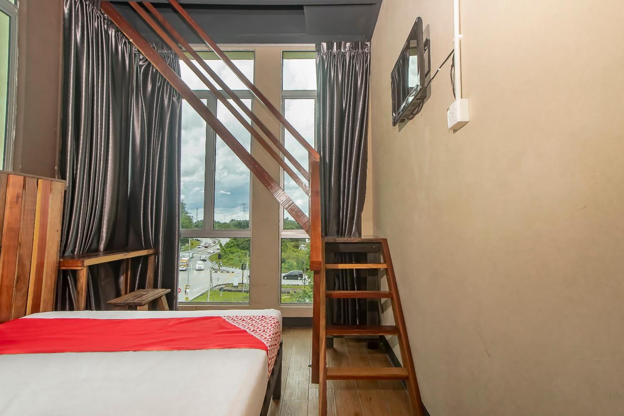 Oyo 90094 Hi Inn 3 Sibu Exterior foto