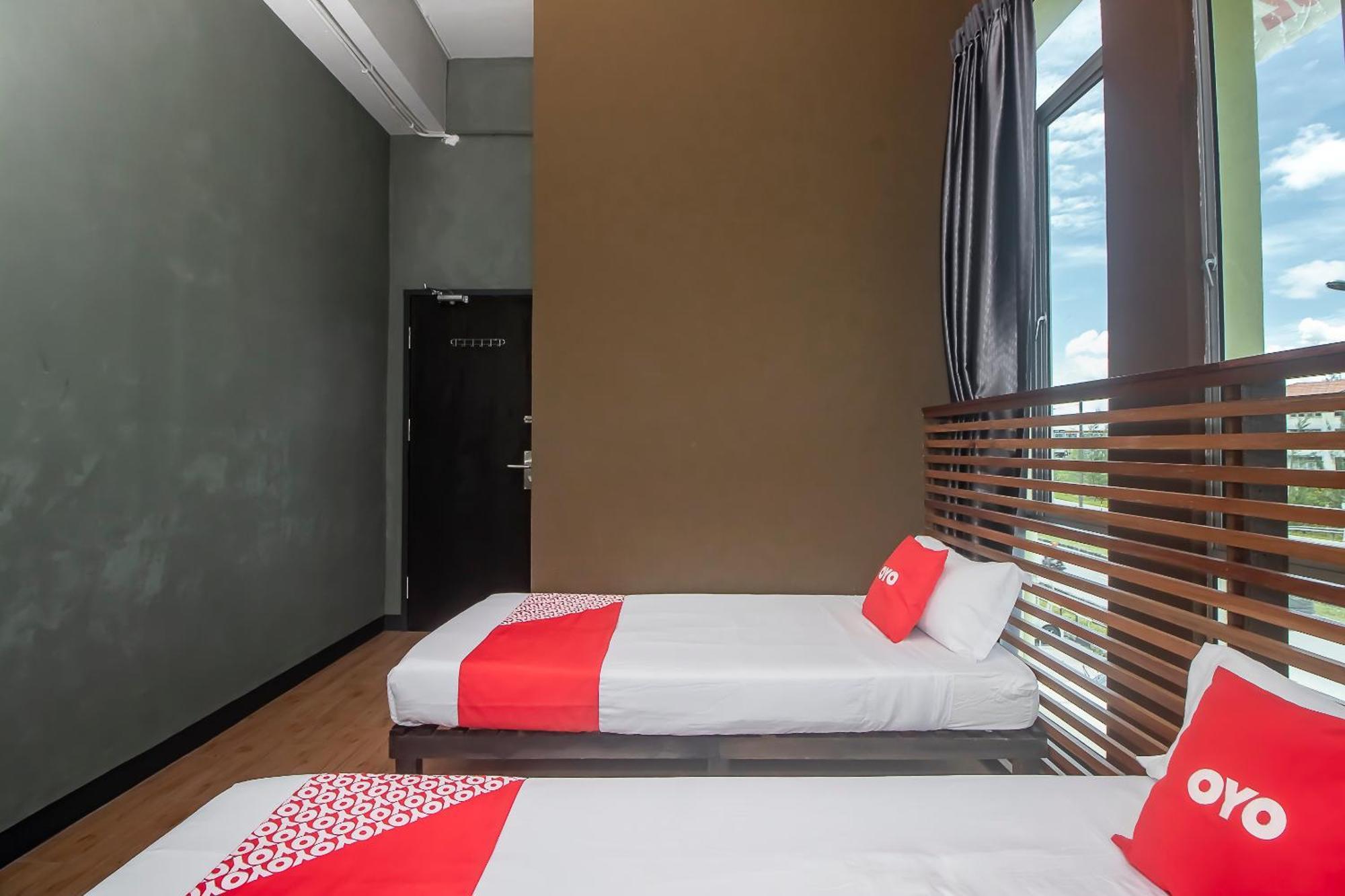 Oyo 90094 Hi Inn 3 Sibu Exterior foto